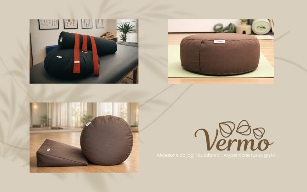 baner powitalny Vermo: poduszki do jogi z łuską gryki w naturalnej estetyce z napisem Akcesoria do jogi i autoterapii, wypełnione łuską gryki